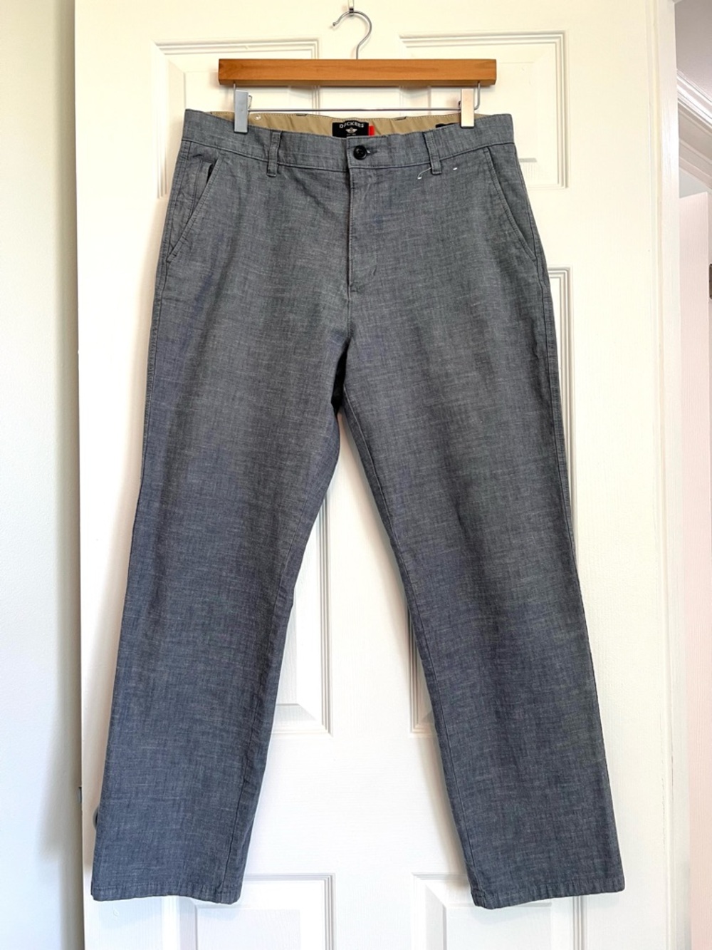 Dockers Ultimate Chino Pants Straight Fit Light Blue Gray 33x30 (Actual 34x28)